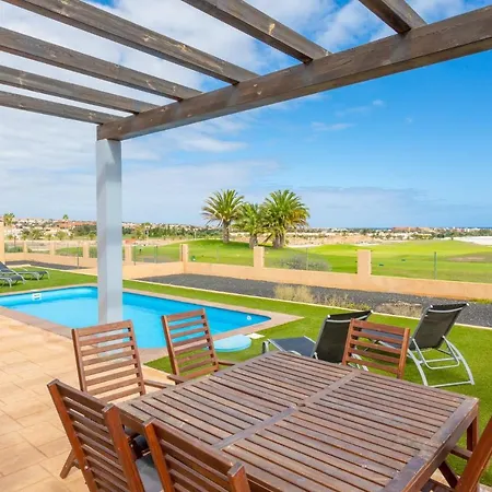 Marisol Villa *